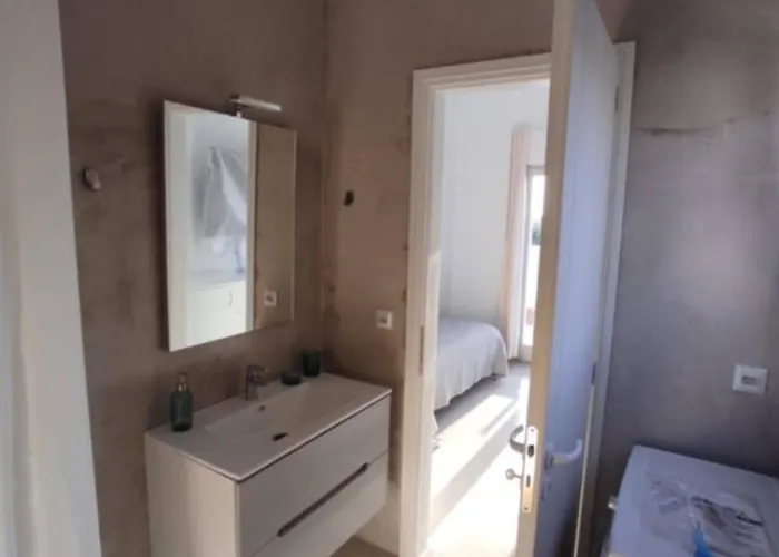 Rhea - Sea Breeze Apartman Parászporosz