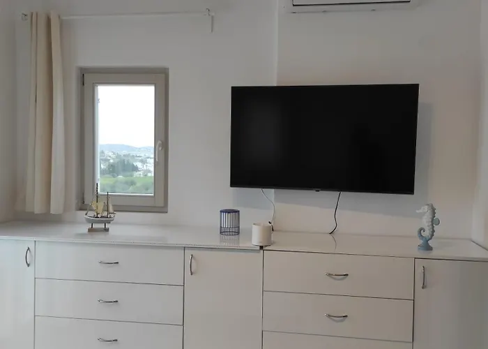 Apartman Rhea - Sea Breeze Parászporosz