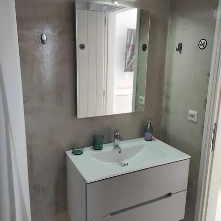 Aurora Galini - Aqua Serenity Parasporos